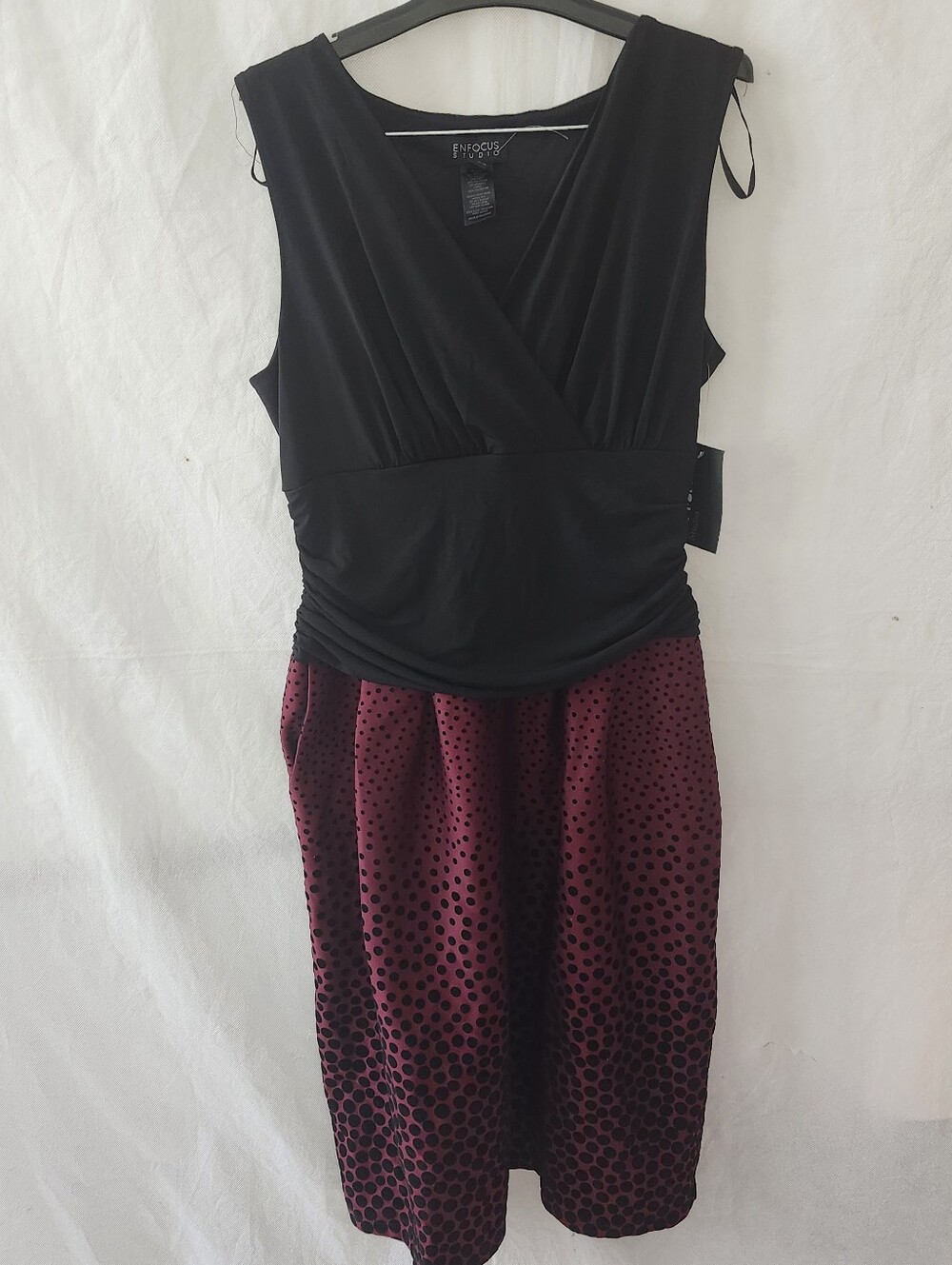 Enfocus Studio Women’s Black & Burgundy Polka Dot Sleeveless Dress Sz 14